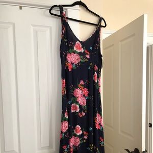 Beautiful floral and flowy free people dress.
